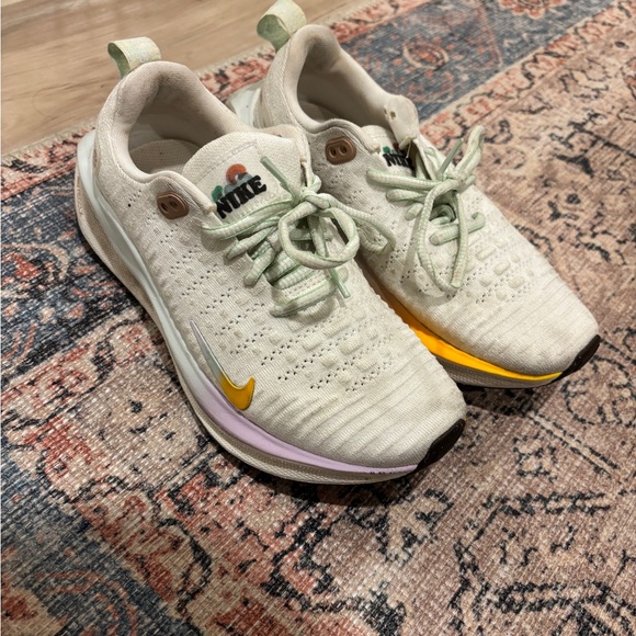 Nike InfinityRN 4 Running Women's white Sneakers - Picture 1 of 5